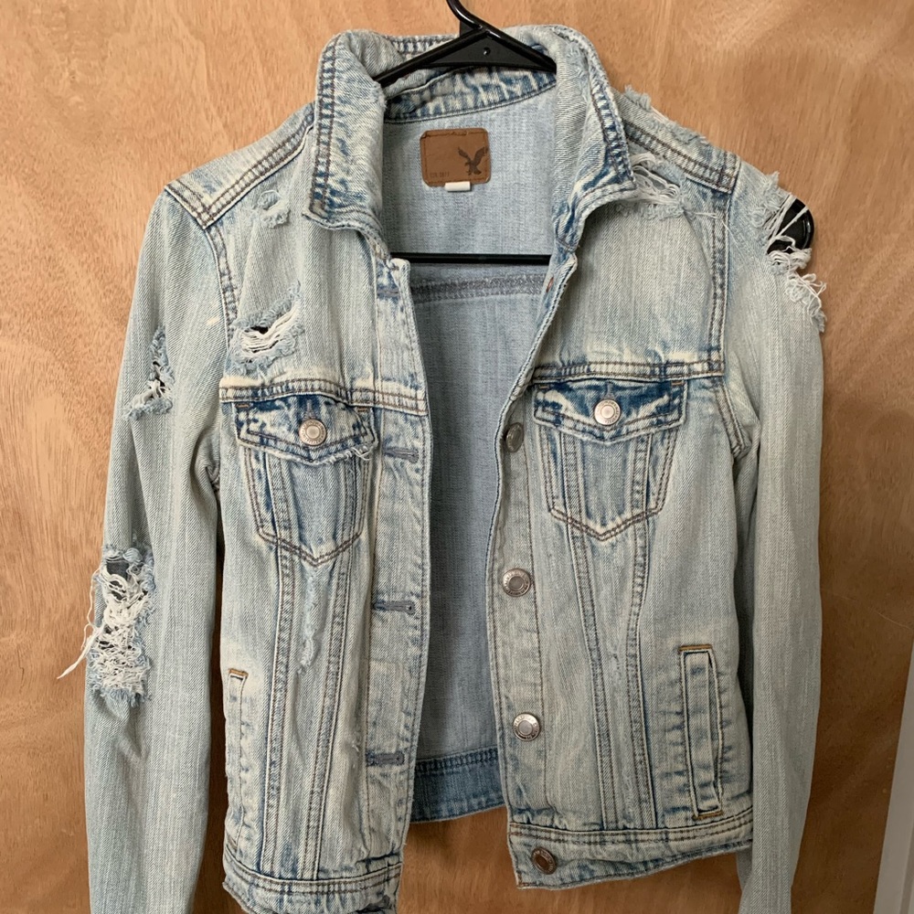 American Eagle Distressed denim jacket